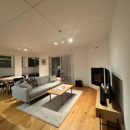 3-roms Moderne I Apartment